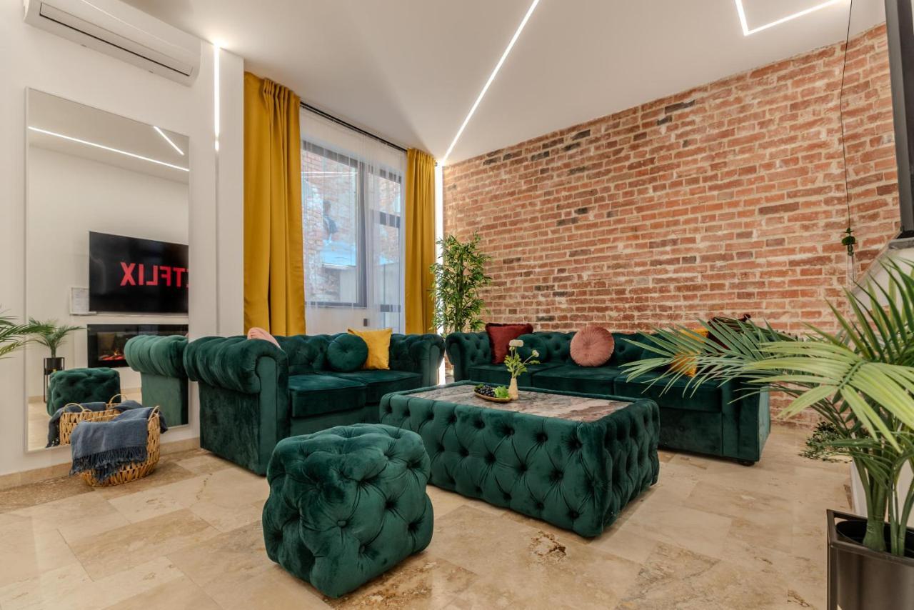 Luxury Living: Smart 2Br Apartment At Unirii Square Bukurešť Exteriér fotografie