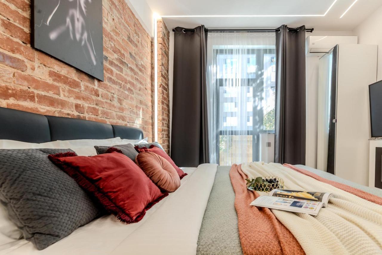 Luxury Living: Smart 2Br Apartment At Unirii Square Bukurešť Exteriér fotografie